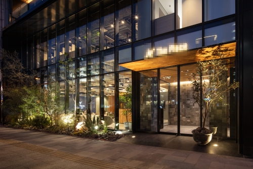 ��������� ���ض��λ�̳�ꡦ���ߥ��ե��� ����