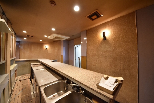 ����������� ���ܤ�Ź�ޡ��ƥʥ�����ߤβ���